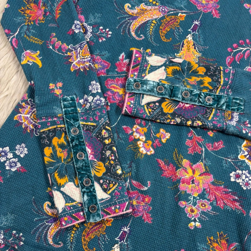 Sundance Women's S Teal Floral Velvet Button Cuff Thermal Top Artsy Boho - Picture 2 of 5
